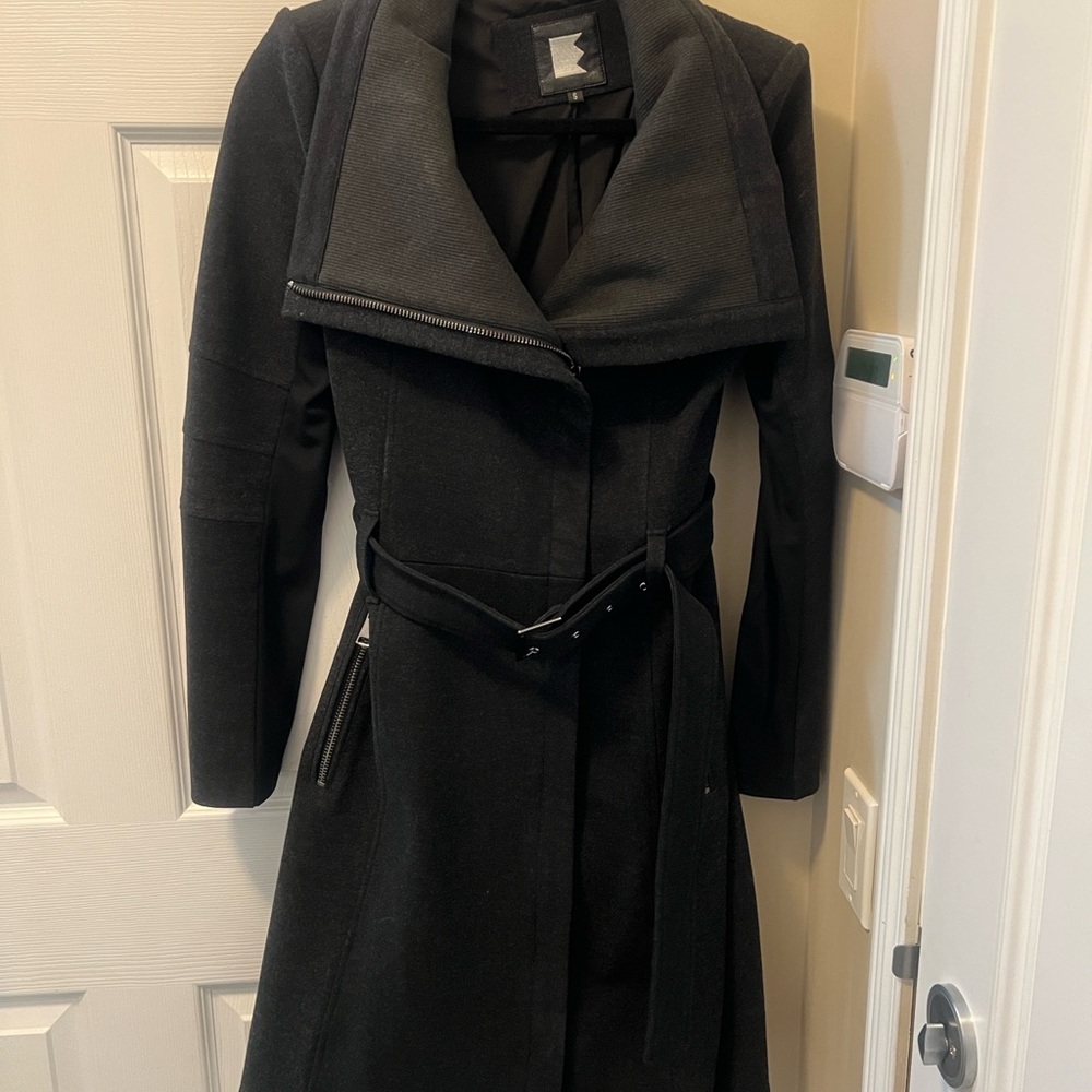 Emmy Deveaux Jacket with belt